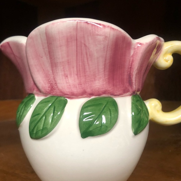 ELPA Alcobaca Flower Water Pitcher - Picture 2 of 11